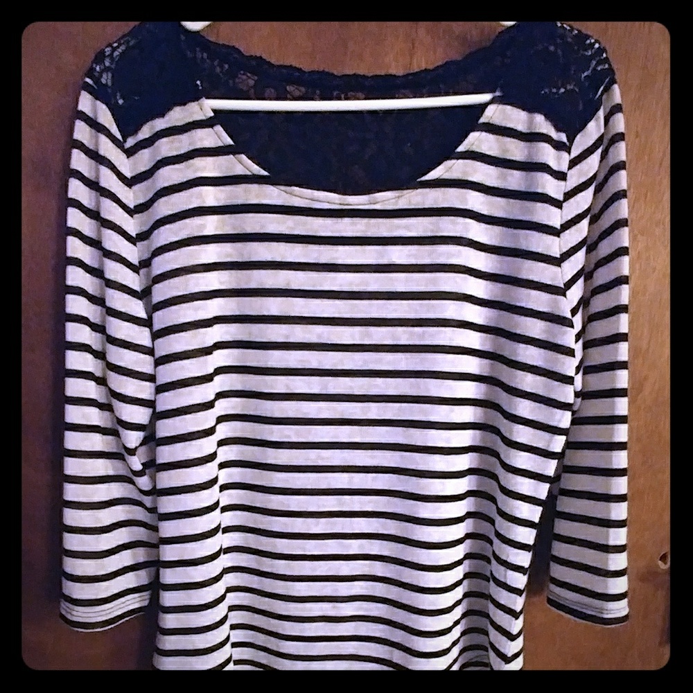 Sweater with lace detail